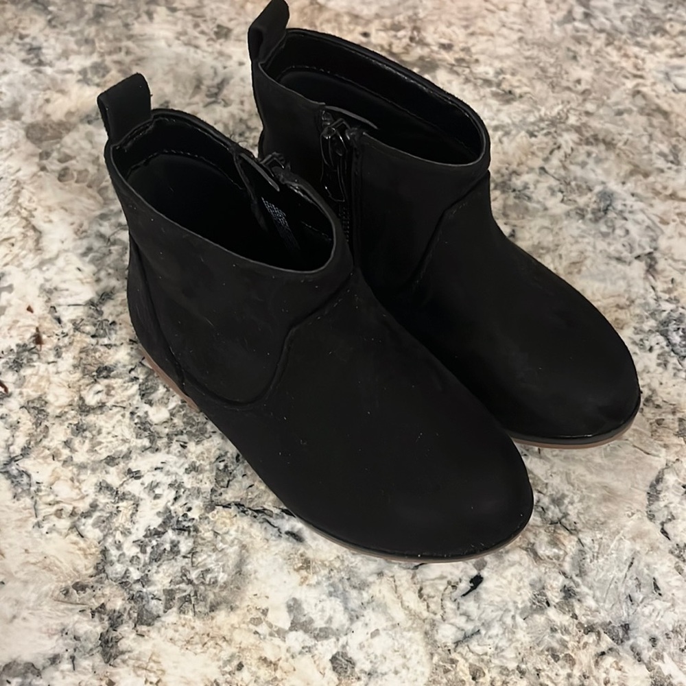 Cat and Jack Black booties